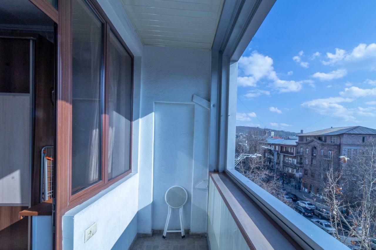 Stay Inn Apartments On 33 Sayat-Nova Avenue Jerevan Eksteriør bilde